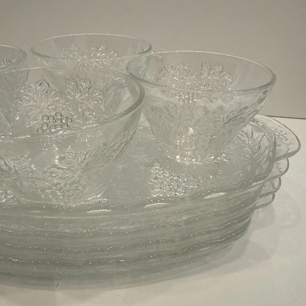 Vintage Anchor Hocking 8 Piece Snack Set Clear Glass Grapes & Leaf Pattern